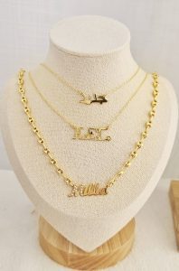 Collier grain de café avec prénom personnalisé en argent ou plaqué or 18K – Bijou élégant et sur-mesure