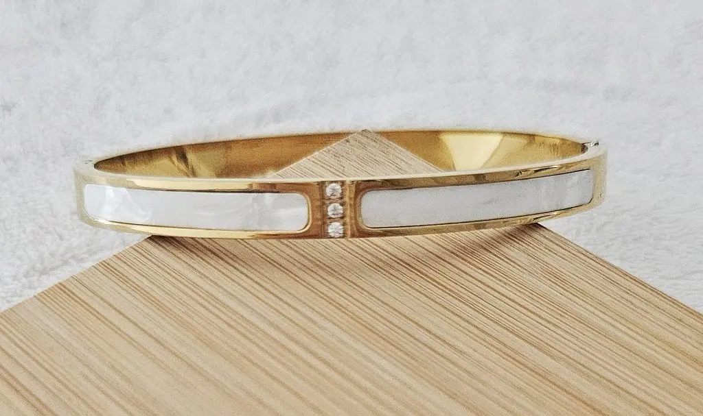Bracelet jonc marbre blanc et strass