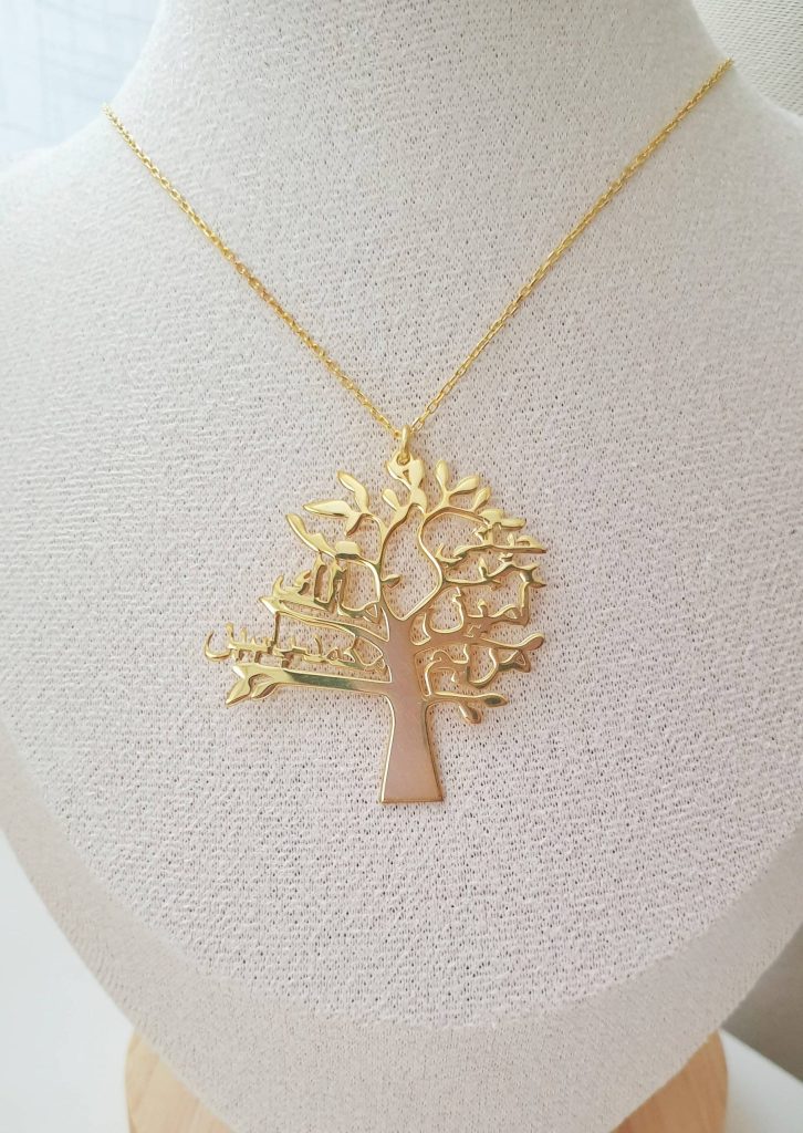 Collier arbre de vie personnalisé calligraphié