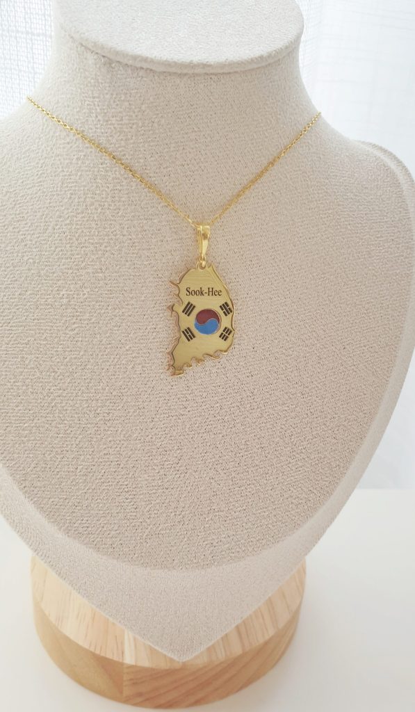 Collier drapeau pays en couleur