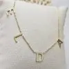 Collier personnalisé avec prénom pour femme – bijou fin et élégant, symbole d’amour et de lien unique