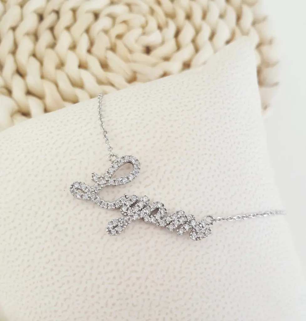 collier prénom personnalisé diamant