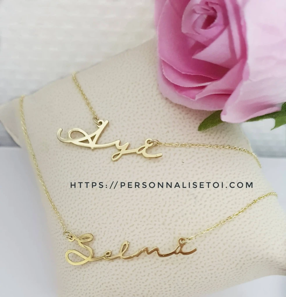 collier prénom personnalisé livré en pochon cadeau