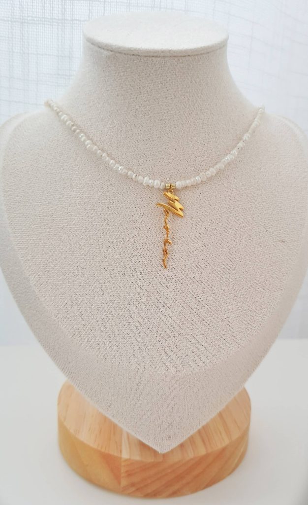 collier prénom personnalisé perle