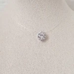 Collier Invisible Solitaire – Élégance Discrète et Brillance
